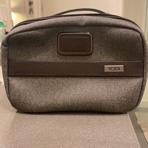 TUMI Alpha Split Travel Kit. NWOT toiletry/makeup/travel bag.